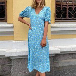 NWT Faithfull the Brand Daija Midi Dress in Ana Floral